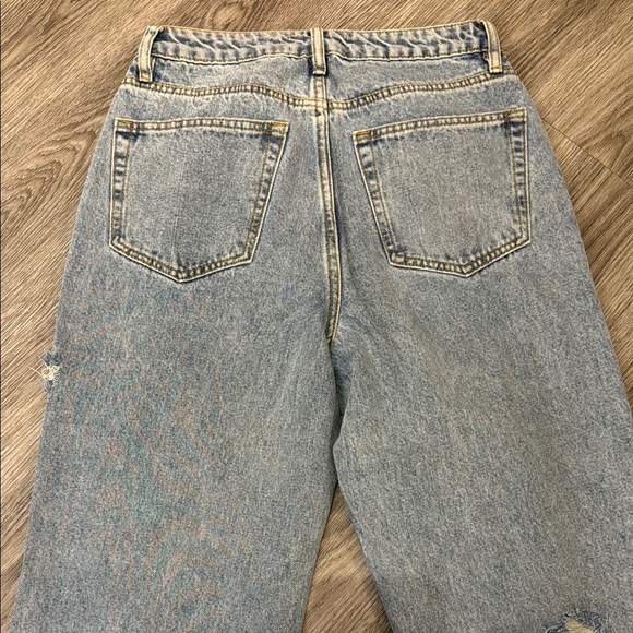 Fashion Nova High Rise Distressed Jeans size 7 - Picture 8 of 10